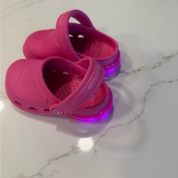 Stride Rite size 6 light up sandal clogs - Picture 2 of 5